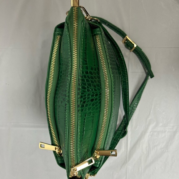 Divina Firenze Genuine Italian Leather Kelly Green crossbody - Picture 7 of 13